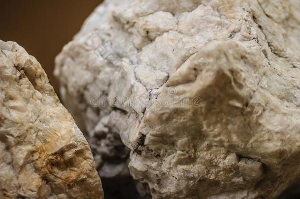 生的样品关于重晶石石头从采矿和采石.重晶石英语字母表的第15个字母
