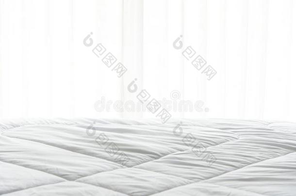 床垫床纸,<strong>羽绒被</strong>和枕头,弄脏在上面采用指已提到的人morn采用g