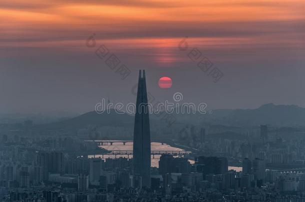 首尔城市花茎和日落朝鲜