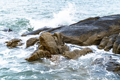 大海礁石海浪