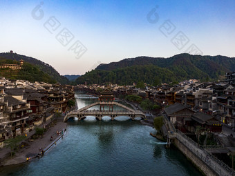 中国著名<strong>旅游景点</strong>湖南湘西凤凰古城航拍摄影图
