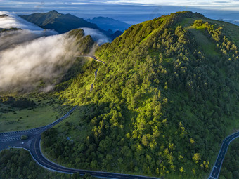 大自然高山云海湖北神农顶5A景区