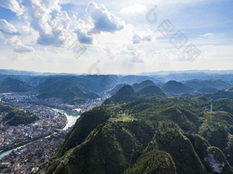 贵州<strong>山川河流</strong>哈斯特地貌