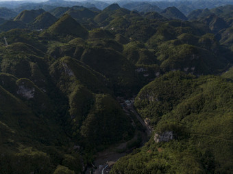 贵州<strong>山川河流</strong>哈斯特地貌