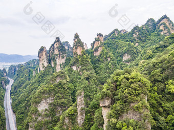 湖南张家界<strong>奇山山</strong>川