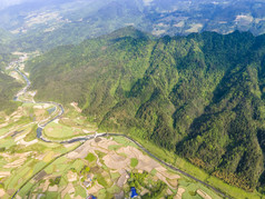 美丽乡村田园山川丘陵天门山航拍摄影图