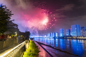 福建福州城市烟<strong>花灯</strong>光秀