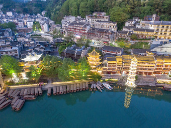 湖南湘西凤凰古城夜景