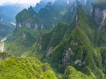 祖国壮丽山河湖南张家界奇山