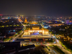 广西桂林日月双塔夜景灯光航拍摄影图