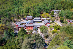 云南丽江玉峰寺古建筑航拍摄影图