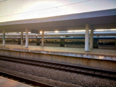 湖南长沙火车站站台摄影图