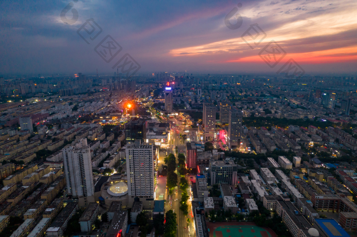 山东济宁城市夜幕降临晚霞夜景航拍摄影图图片-包图网企业站