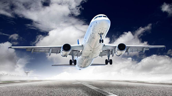 低沉轰鸣声飞机飞行音效