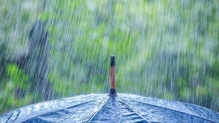 刮风又下雨的声音