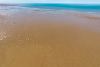 大海海浪沙滩退潮风景航拍摄影图