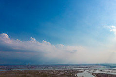 大海海浪沙滩退潮风景航拍摄影图