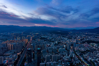 福建龙岩城市晚霞夜幕降临航拍摄影图