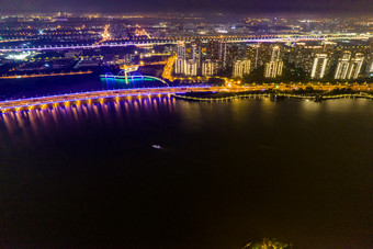 江苏苏州东方之门金鸡湖夜景航拍图