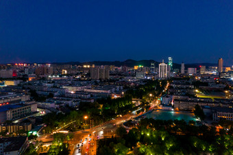 山东济南大明湖夜景航拍摄影图