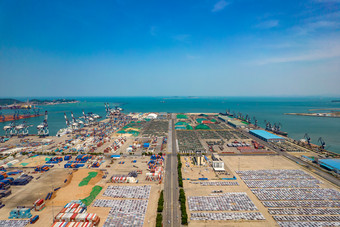 大海港口码头集装箱烟台港口航拍摄影图