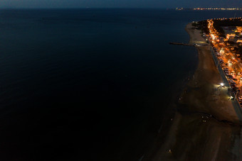 海边日落晚霞蓬莱八仙过海夜景航拍摄影图