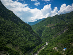 大自然山谷山清水秀航拍摄影图