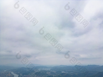 湖南怀化城市雾霾天气航拍摄影图