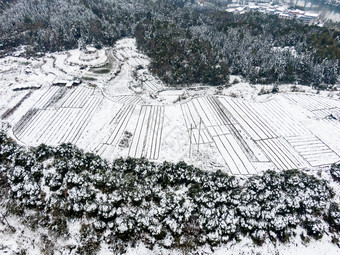 美丽乡村田园冬天雪景航拍