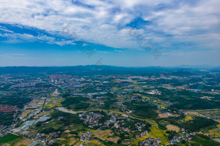 美丽乡村田园山川丘陵航拍摄影图