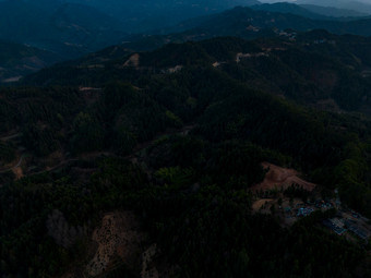 南方丘陵地貌山川风景航拍摄影图