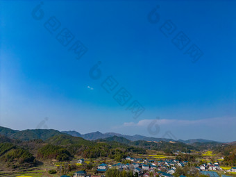 丘陵山川农田油菜花美丽乡村航拍摄影图