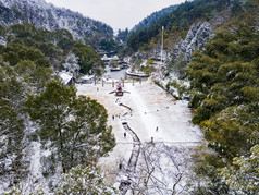 森林冬天雪景航拍摄影图