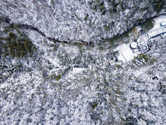 森林冬天雪景航拍摄影图