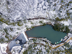 森林冬天雪景航拍摄影图