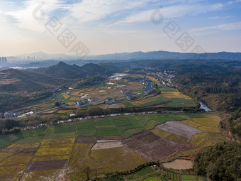 山川<strong>丘陵地貌</strong>农业种植农田航拍