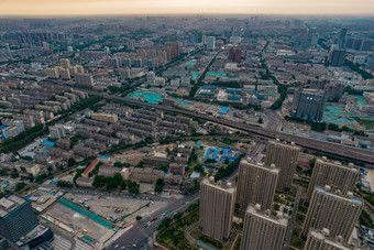 山东淄博城市暴雨来袭航拍摄影图