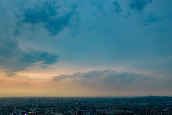 山东淄博城市暴雨来袭航拍摄影图