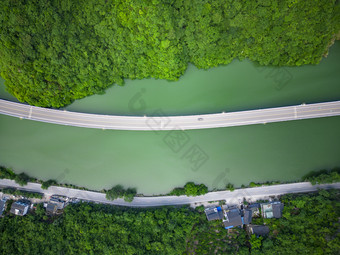 中国<strong>最美</strong>水上公路湖北新山航拍摄影图