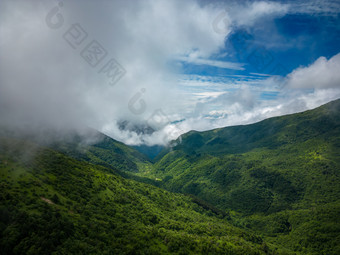 祖国大好河山湖北神农架5A景区航拍摄影图