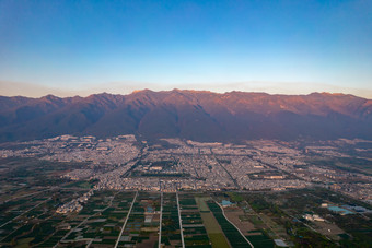 云南大理古城<strong>苍山</strong>洱海风景航拍