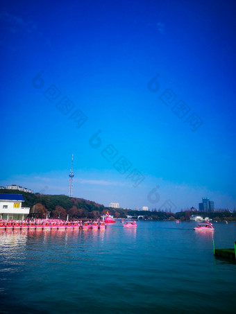 湖南<strong>长沙</strong>烈士公园年嘉湖风景摄影图