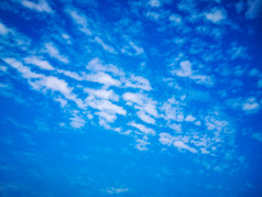 蓝天白云云朵摄影图