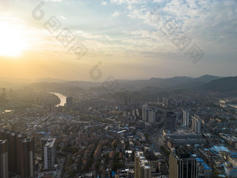 城市夕阳晚霞日落航拍摄影图