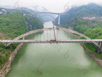 湖南湘西<strong>芙蓉镇</strong>大桥航拍摄影图