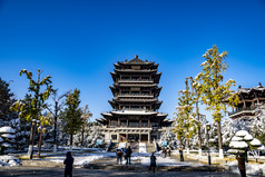 山东济南超然楼冬天雪景摄影图