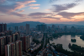 城市清晨日出彩霞湖南郴州航拍摄影图