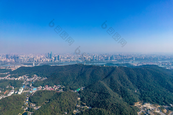 湖南长沙城市风光岳麓山风景区航拍摄影图