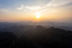 韶关丹霞山丹霞地貌日落晚霞夕阳航拍摄影图