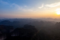 韶关丹霞山丹霞地貌日落晚霞夕阳航拍摄影图